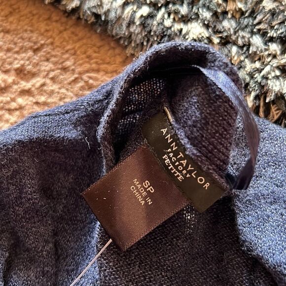 Ann Taylor blue cardigan sP - Picture 5 of 5